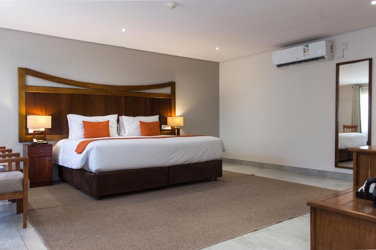 Cresta Jwaneng Hotel Buitenkant foto