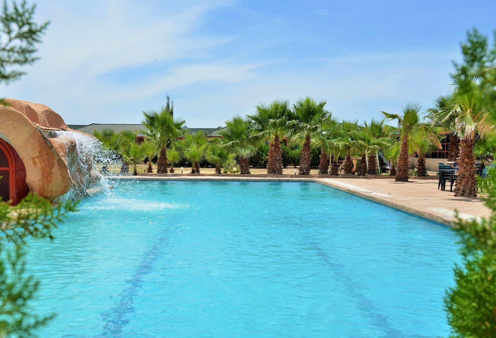 Cresta Jwaneng Hotel Buitenkant foto