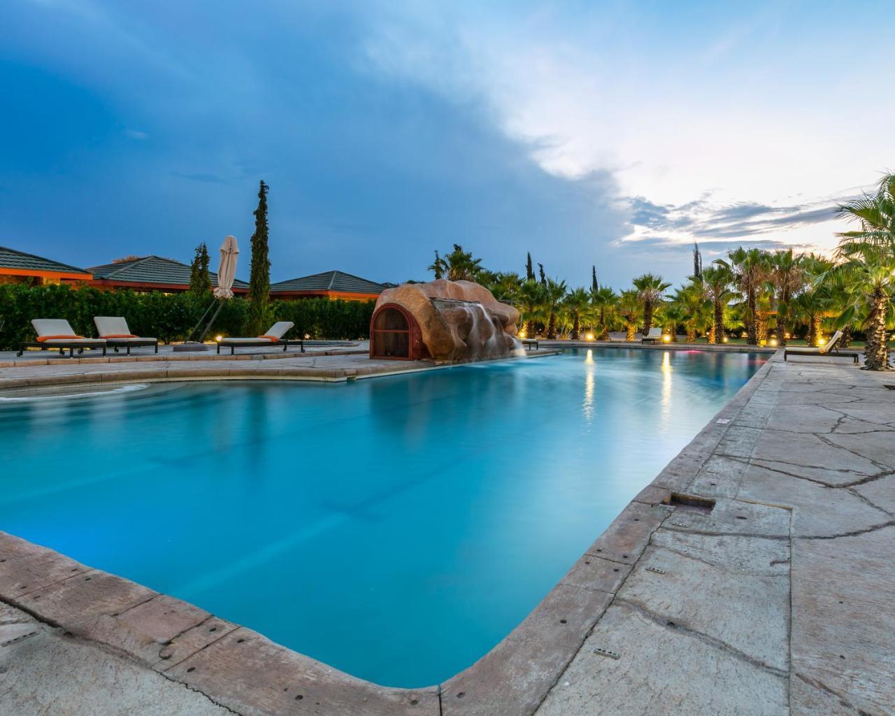 Cresta Jwaneng Hotel Buitenkant foto