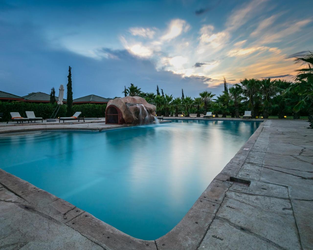 Cresta Jwaneng Hotel Buitenkant foto