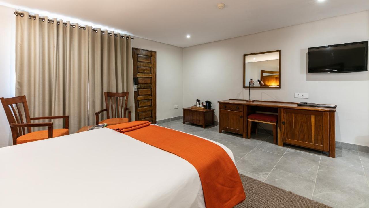 Cresta Jwaneng Hotel Buitenkant foto