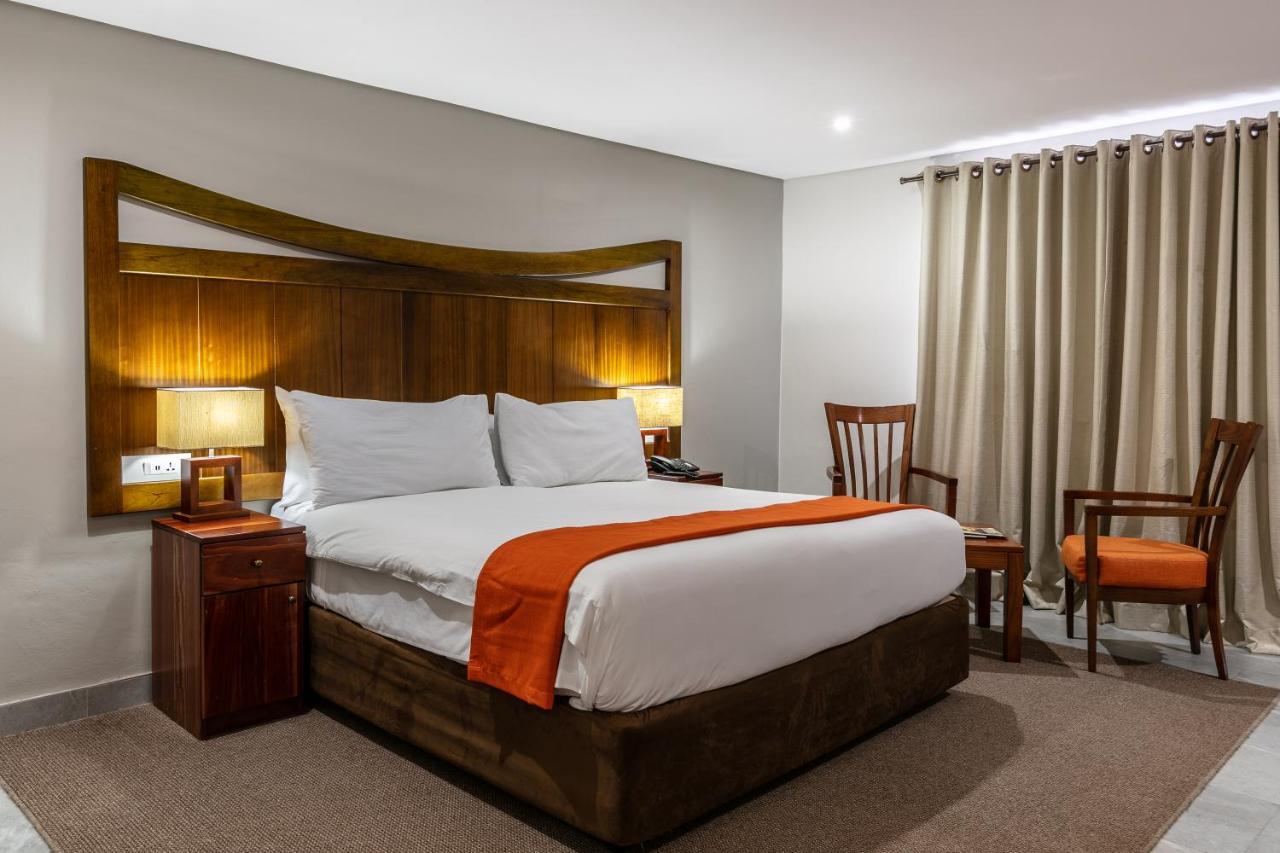 Cresta Jwaneng Hotel Buitenkant foto